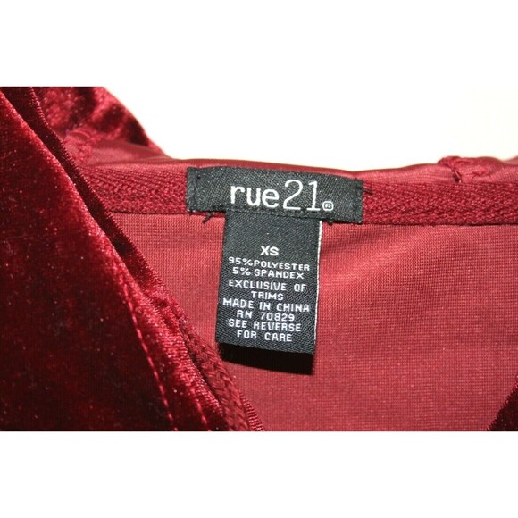 Rue 21 Women Crop Top Hoodie Jacket Red Velvet Velour Stripe on Sleeve Size XS - Picture 4 of 4
